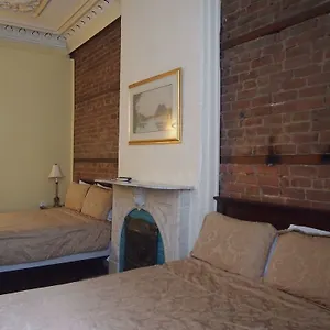 ** Hotel Maison Brunet Canada