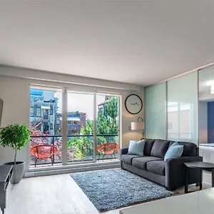Clean 3rd Floor Executive 1 Bedroom Apt In Old Town China Town Victoria